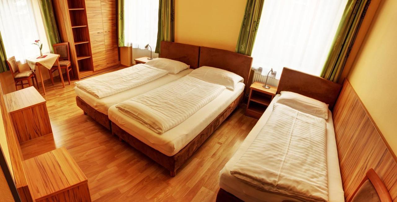 Pension Jahn Salzburgo Habitación foto